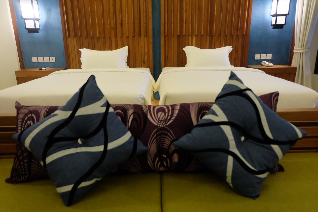 Hotel Hari & 4*
